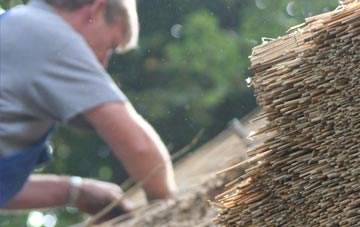 professional Clifton Campville thatchers